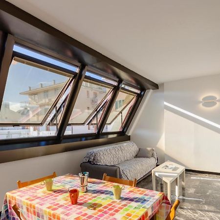 Joivy Spacious Apt For 6, Near Train Station And Beach Сестри Леванте Екстериор снимка