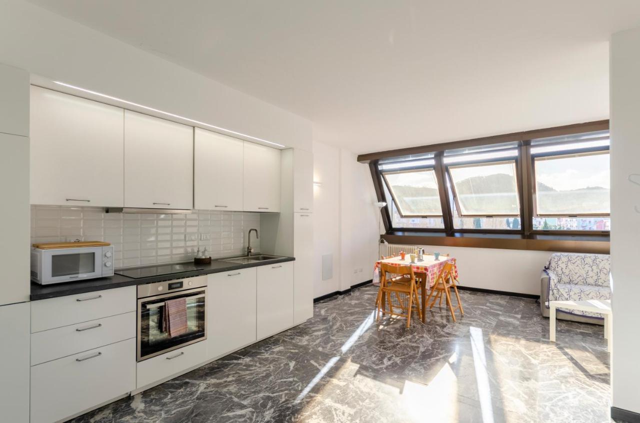Joivy Spacious Apt For 6, Near Train Station And Beach Сестри Леванте Екстериор снимка