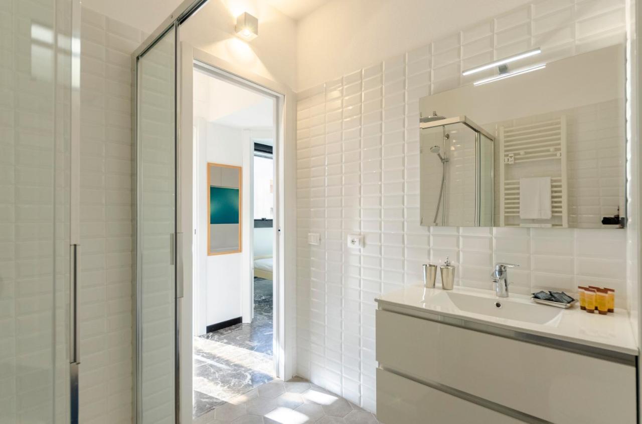 Joivy Spacious Apt For 6, Near Train Station And Beach Сестри Леванте Екстериор снимка