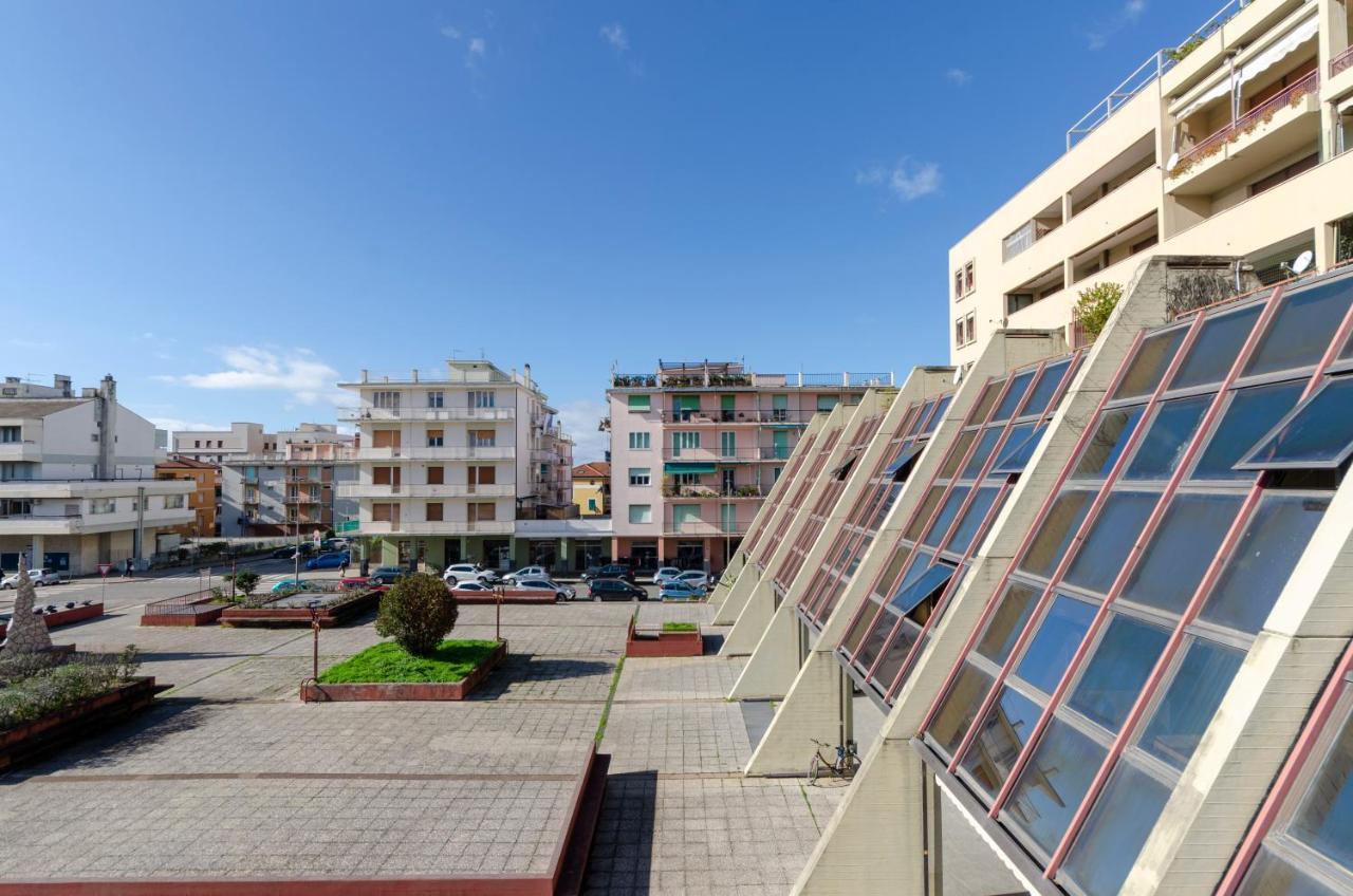 Joivy Spacious Apt For 6, Near Train Station And Beach Сестри Леванте Екстериор снимка